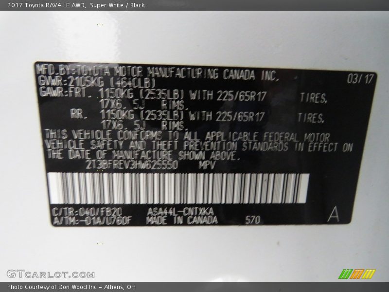 Super White / Black 2017 Toyota RAV4 LE AWD