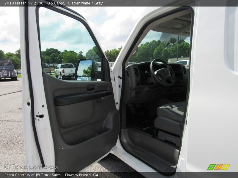 Glacier White / Gray 2018 Nissan NV 2500 HD S Cargo