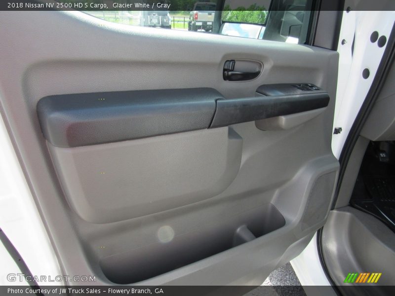 Glacier White / Gray 2018 Nissan NV 2500 HD S Cargo