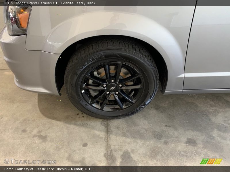 Granite Pearl / Black 2019 Dodge Grand Caravan GT