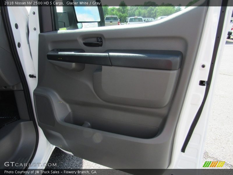 Glacier White / Gray 2018 Nissan NV 2500 HD S Cargo