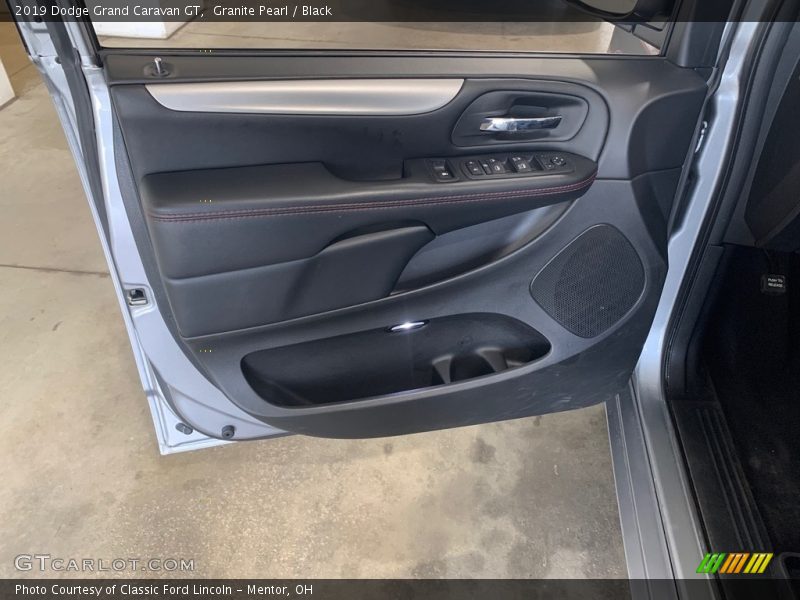 Granite Pearl / Black 2019 Dodge Grand Caravan GT