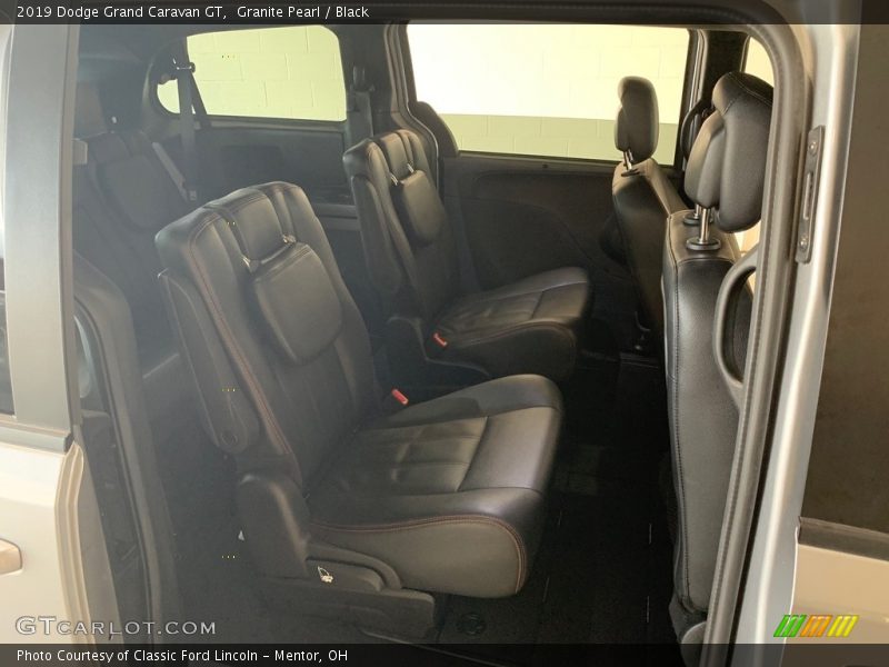 Granite Pearl / Black 2019 Dodge Grand Caravan GT