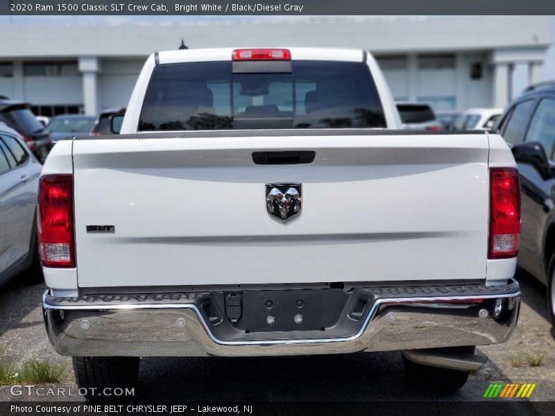 Bright White / Black/Diesel Gray 2020 Ram 1500 Classic SLT Crew Cab