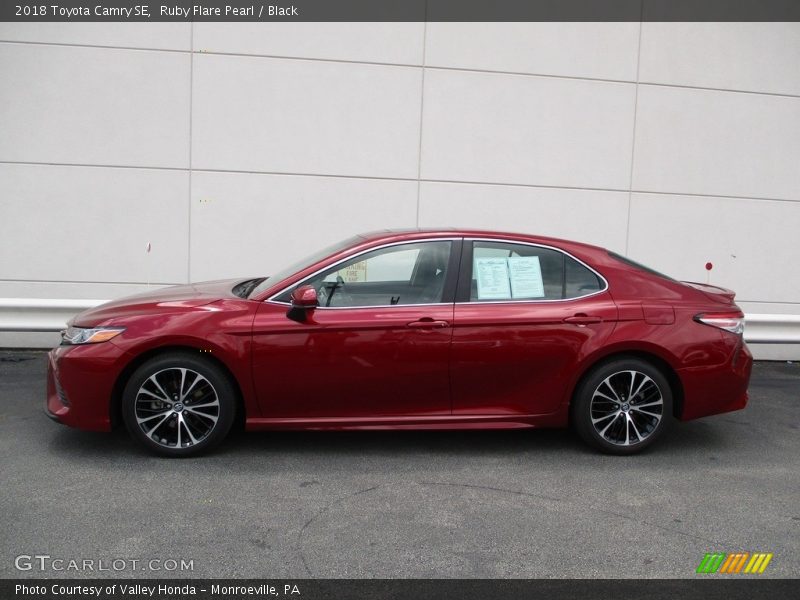 Ruby Flare Pearl / Black 2018 Toyota Camry SE