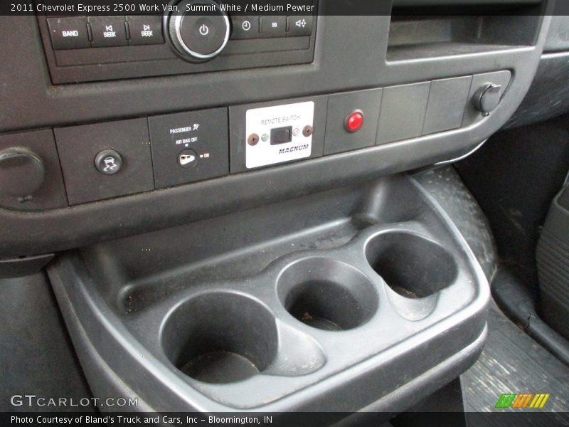 Summit White / Medium Pewter 2011 Chevrolet Express 2500 Work Van