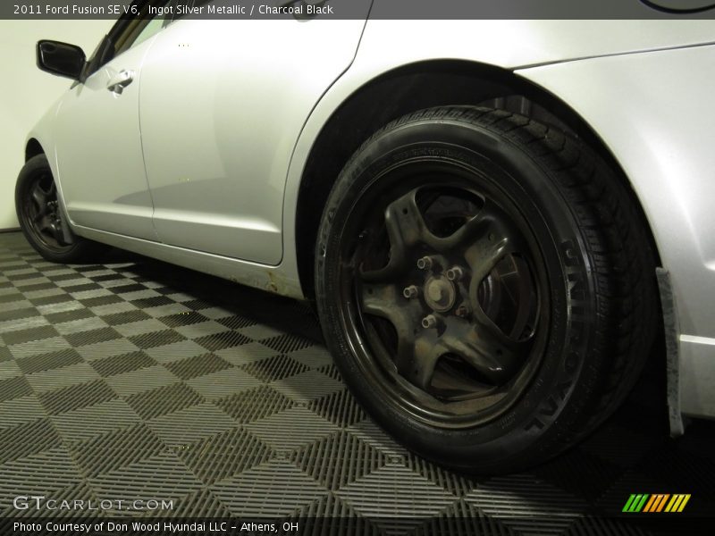 Ingot Silver Metallic / Charcoal Black 2011 Ford Fusion SE V6