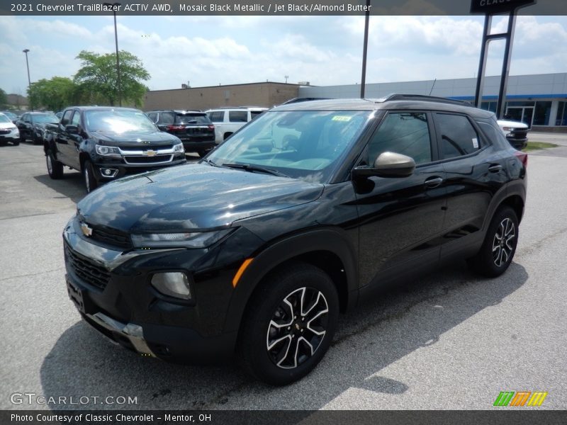 Mosaic Black Metallic / Jet Black/Almond Butter 2021 Chevrolet TrailBlazer ACTIV AWD