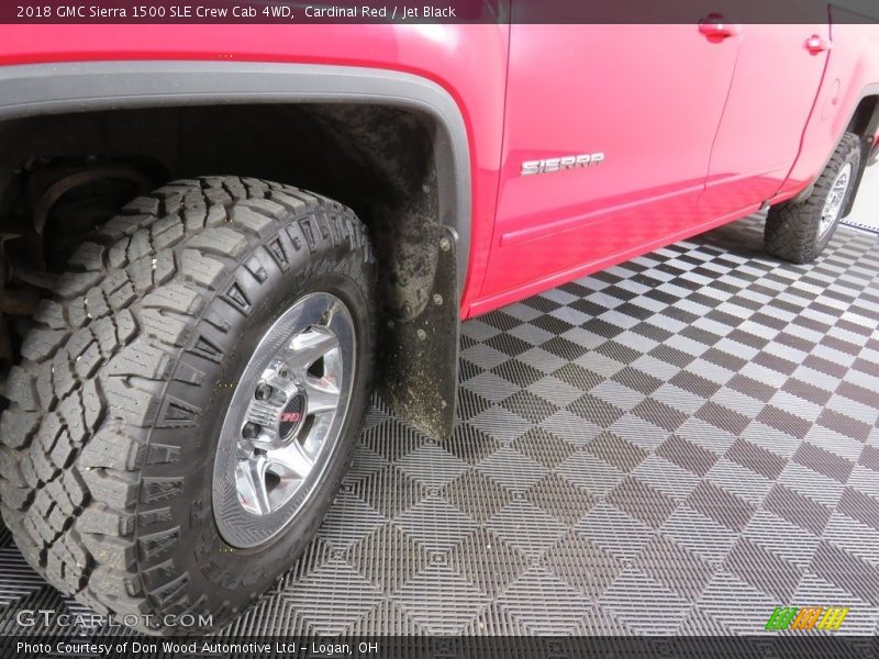 Cardinal Red / Jet Black 2018 GMC Sierra 1500 SLE Crew Cab 4WD