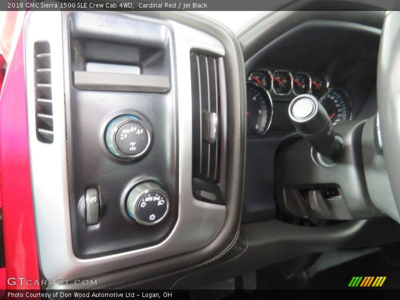 Cardinal Red / Jet Black 2018 GMC Sierra 1500 SLE Crew Cab 4WD