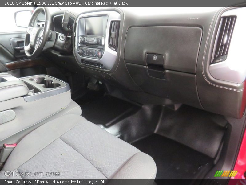 Cardinal Red / Jet Black 2018 GMC Sierra 1500 SLE Crew Cab 4WD