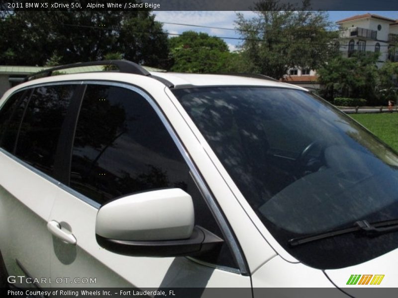 Alpine White / Sand Beige 2011 BMW X5 xDrive 50i