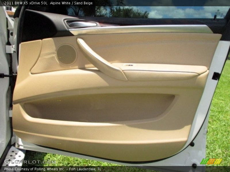 Alpine White / Sand Beige 2011 BMW X5 xDrive 50i