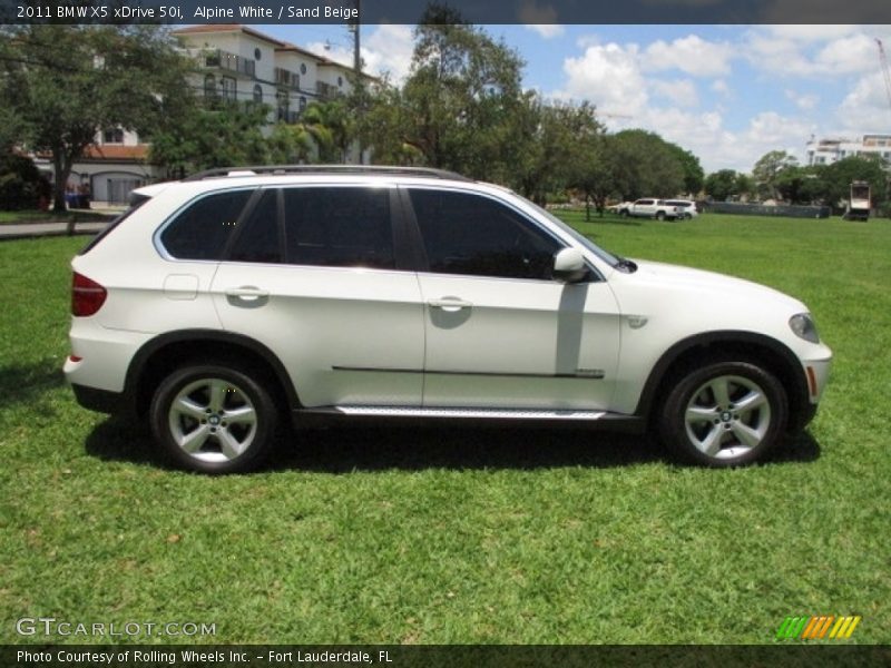 Alpine White / Sand Beige 2011 BMW X5 xDrive 50i