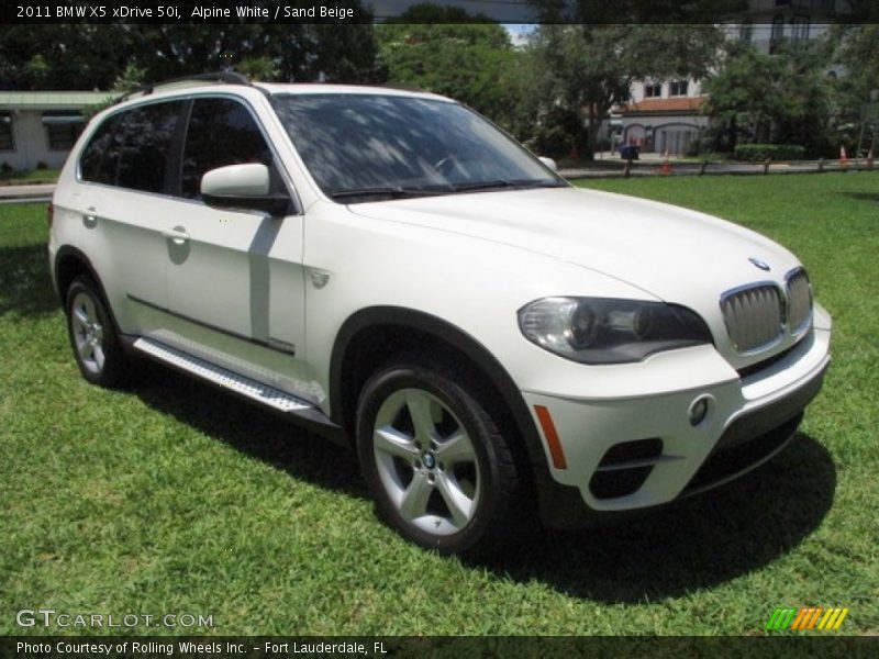 Alpine White / Sand Beige 2011 BMW X5 xDrive 50i