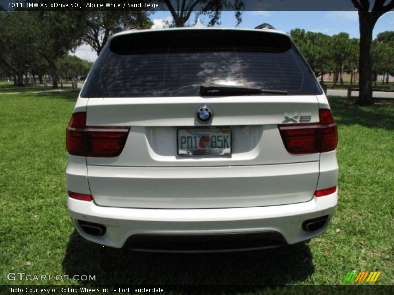 Alpine White / Sand Beige 2011 BMW X5 xDrive 50i