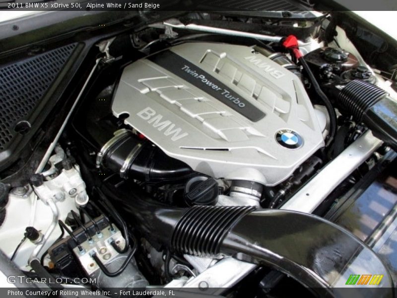 Alpine White / Sand Beige 2011 BMW X5 xDrive 50i