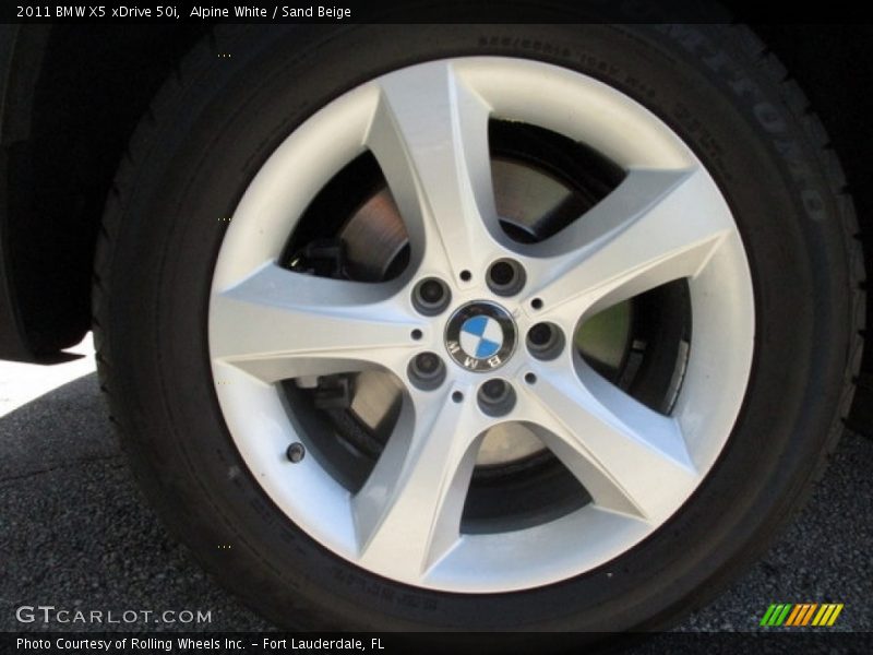 Alpine White / Sand Beige 2011 BMW X5 xDrive 50i