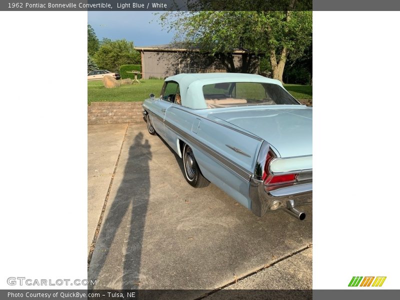 Light Blue / White 1962 Pontiac Bonneville Convertible
