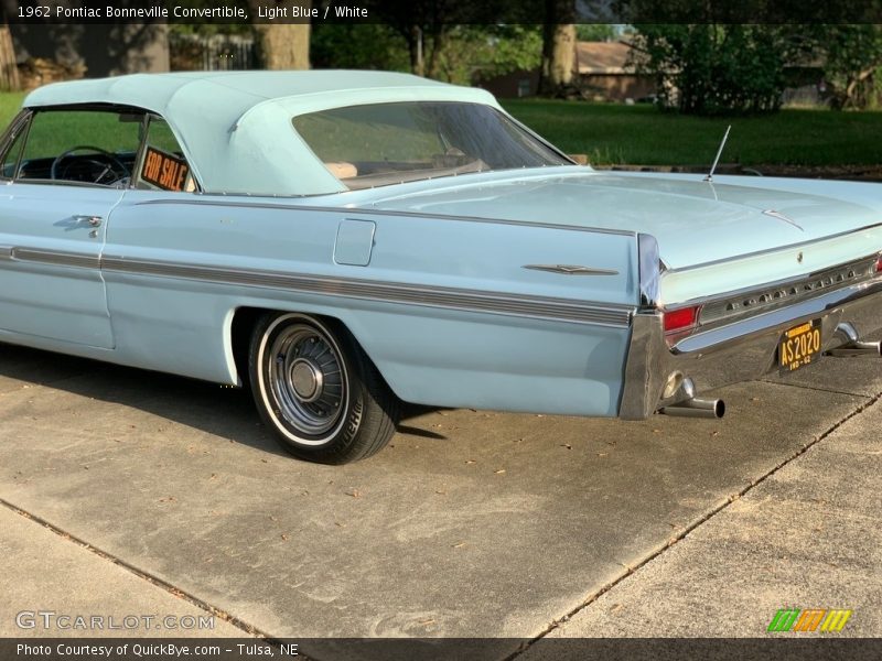 Light Blue / White 1962 Pontiac Bonneville Convertible