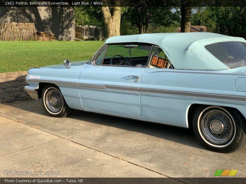 Light Blue / White 1962 Pontiac Bonneville Convertible