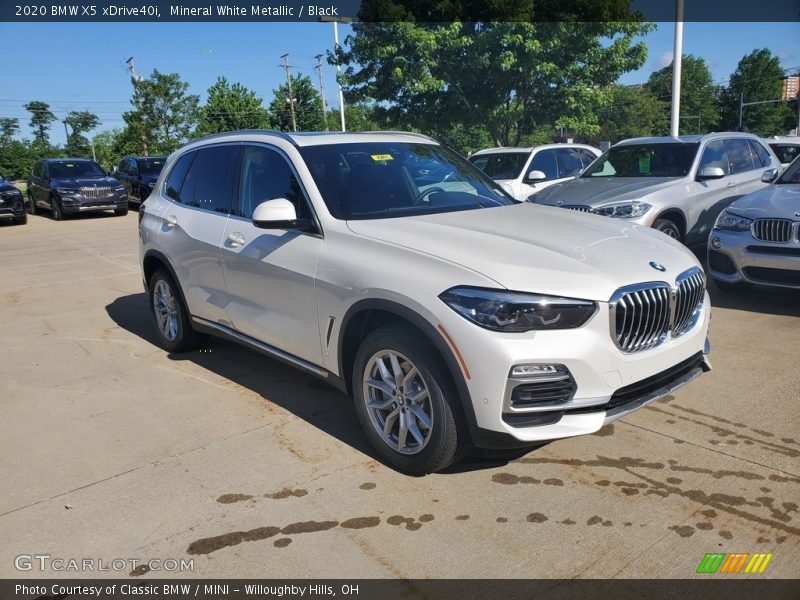 Mineral White Metallic / Black 2020 BMW X5 xDrive40i