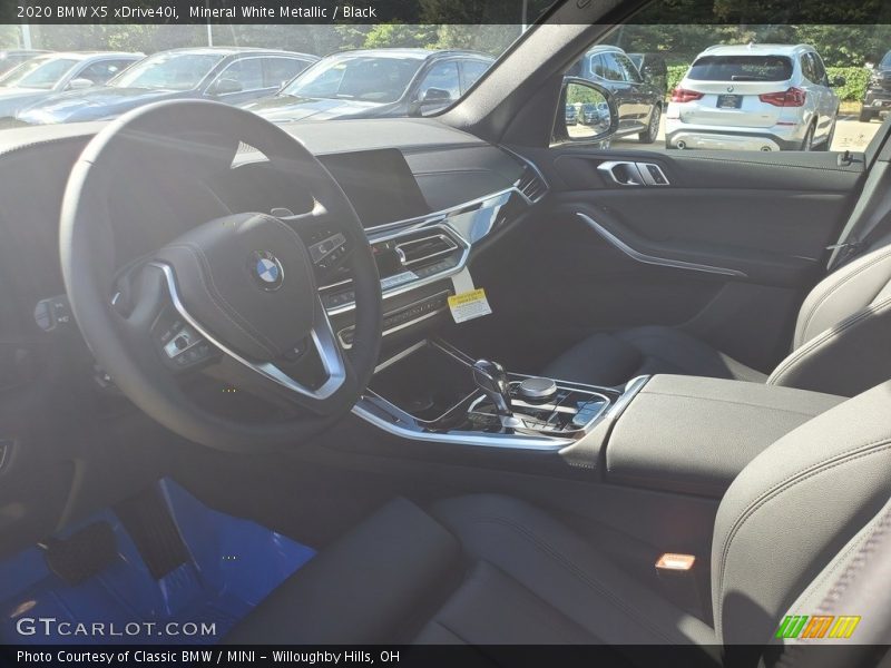 Mineral White Metallic / Black 2020 BMW X5 xDrive40i