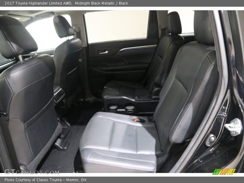 Midnight Black Metallic / Black 2017 Toyota Highlander Limited AWD