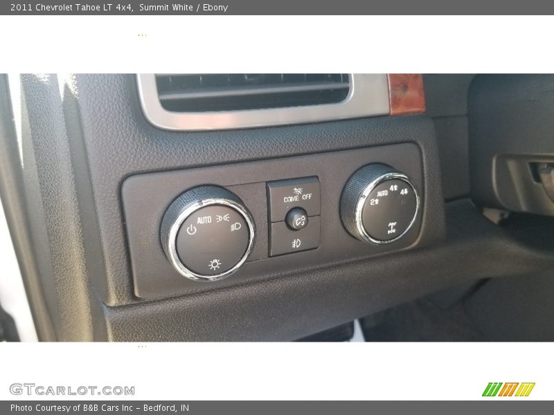 Summit White / Ebony 2011 Chevrolet Tahoe LT 4x4