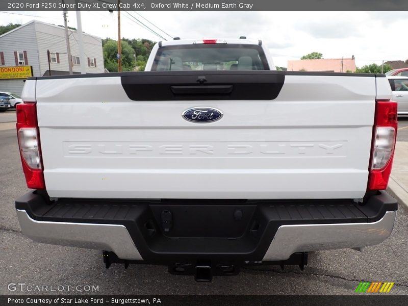 Oxford White / Medium Earth Gray 2020 Ford F250 Super Duty XL Crew Cab 4x4