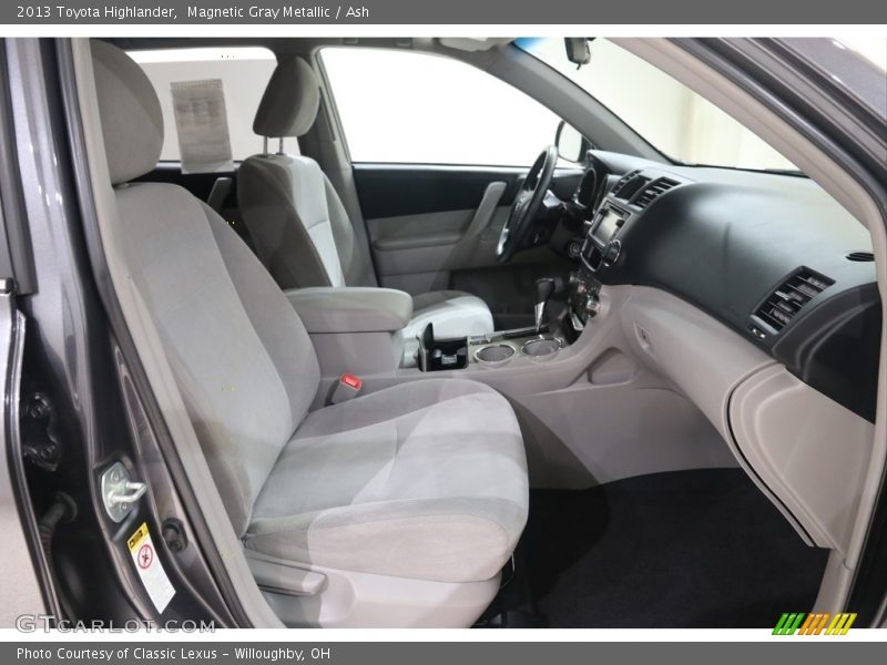 Magnetic Gray Metallic / Ash 2013 Toyota Highlander