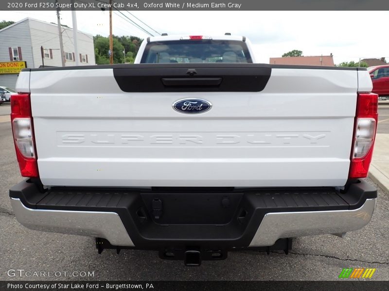 Oxford White / Medium Earth Gray 2020 Ford F250 Super Duty XL Crew Cab 4x4