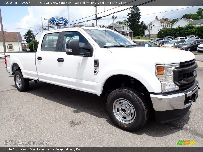 Oxford White / Medium Earth Gray 2020 Ford F250 Super Duty XL Crew Cab 4x4