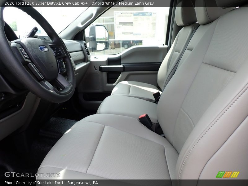 Oxford White / Medium Earth Gray 2020 Ford F250 Super Duty XL Crew Cab 4x4