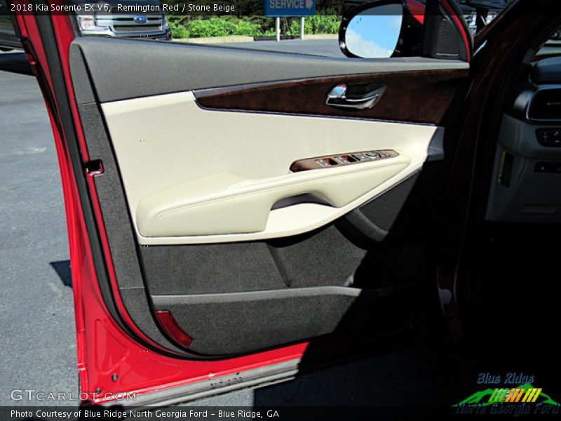 Remington Red / Stone Beige 2018 Kia Sorento EX V6