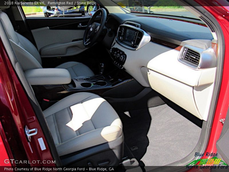 Remington Red / Stone Beige 2018 Kia Sorento EX V6