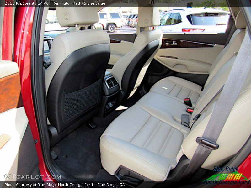 Remington Red / Stone Beige 2018 Kia Sorento EX V6