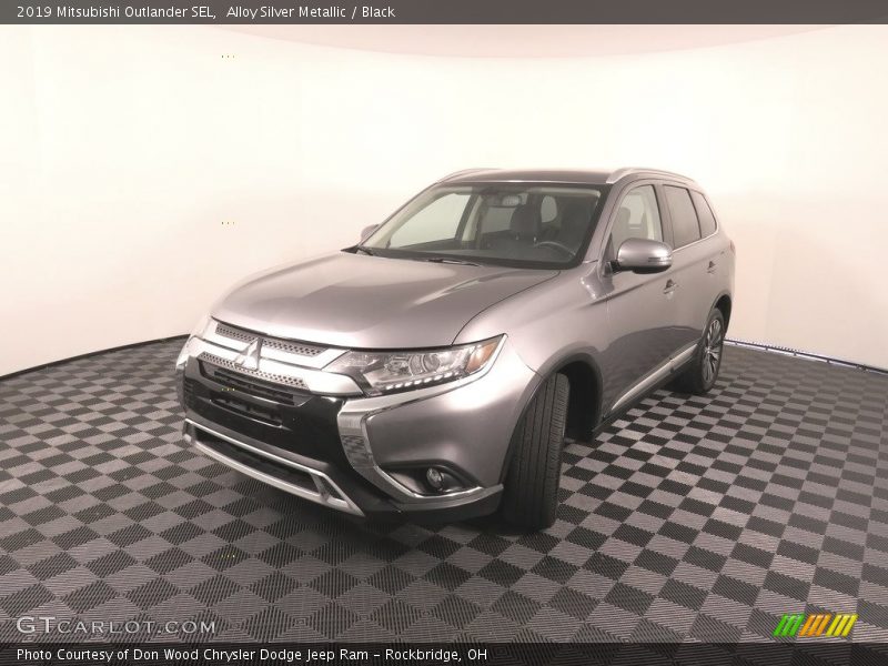 Alloy Silver Metallic / Black 2019 Mitsubishi Outlander SEL