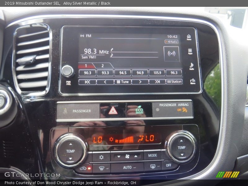 Alloy Silver Metallic / Black 2019 Mitsubishi Outlander SEL