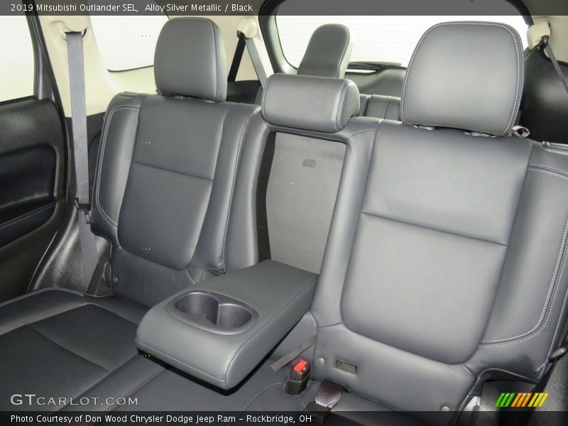 Alloy Silver Metallic / Black 2019 Mitsubishi Outlander SEL