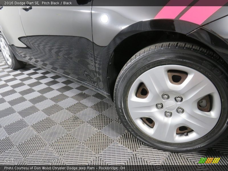 Pitch Black / Black 2016 Dodge Dart SE