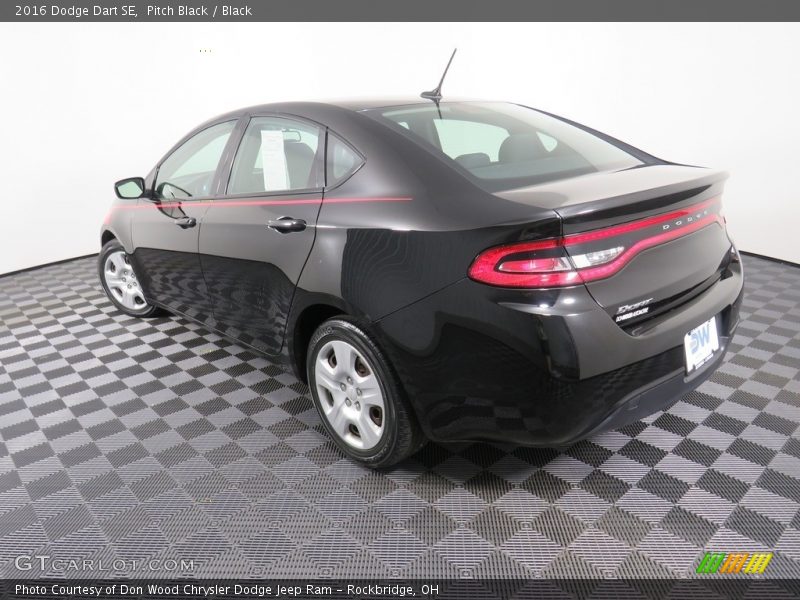 Pitch Black / Black 2016 Dodge Dart SE