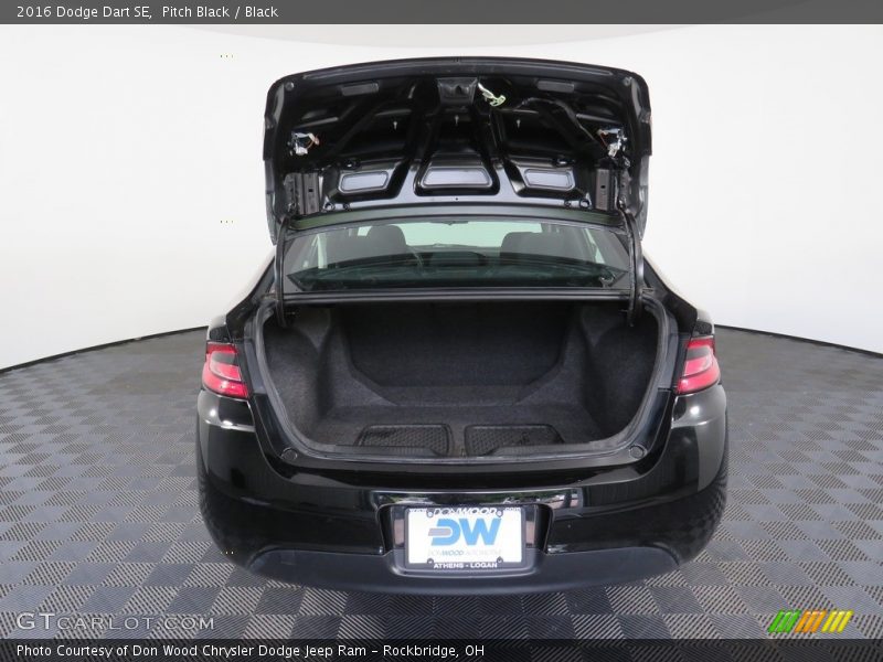 Pitch Black / Black 2016 Dodge Dart SE