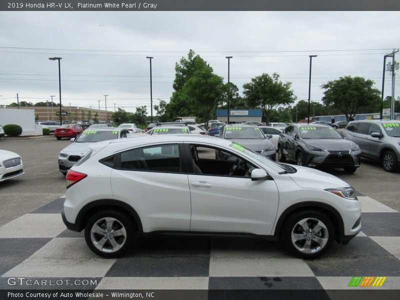 Platinum White Pearl / Gray 2019 Honda HR-V LX