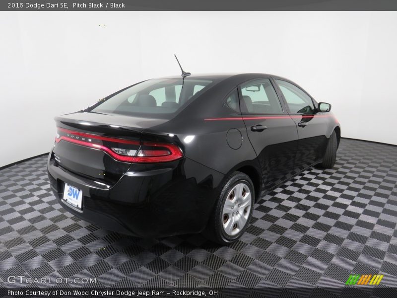 Pitch Black / Black 2016 Dodge Dart SE