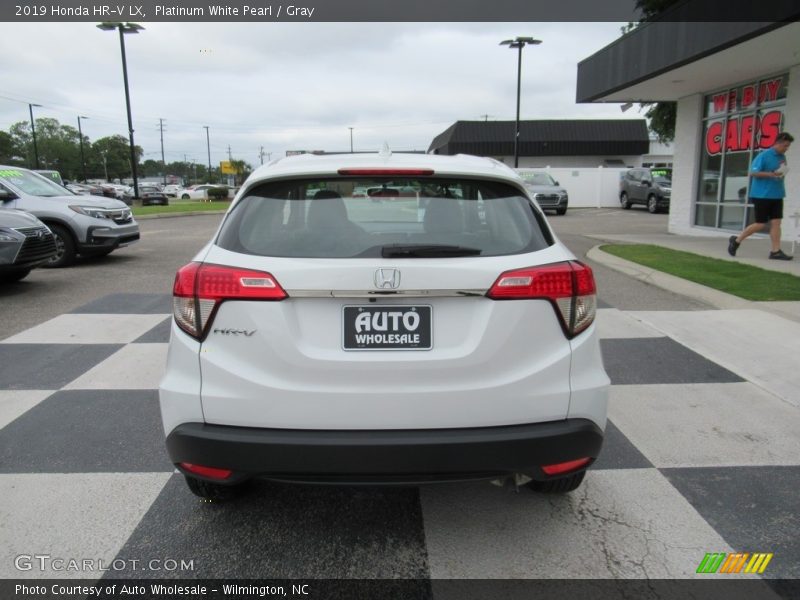 Platinum White Pearl / Gray 2019 Honda HR-V LX
