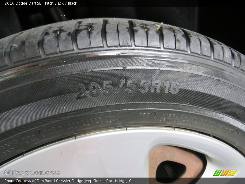 Pitch Black / Black 2016 Dodge Dart SE