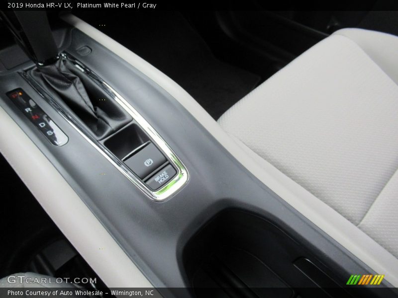 Platinum White Pearl / Gray 2019 Honda HR-V LX