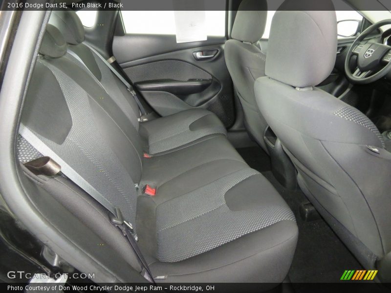 Pitch Black / Black 2016 Dodge Dart SE