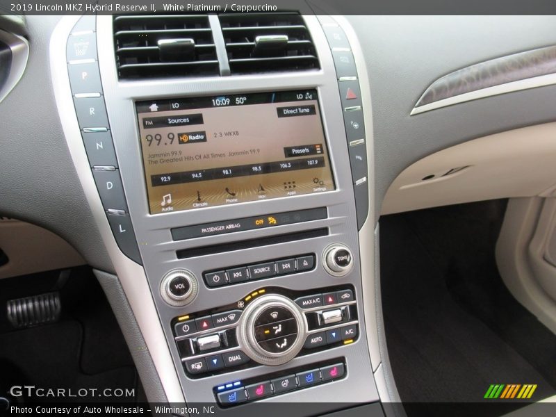 Controls of 2019 MKZ Hybrid Reserve II